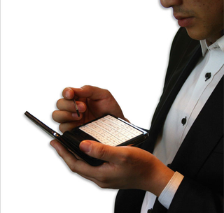 Illustration for article titled Tiny UMID mbook M1: A Mini-Netbook With Mini-Features